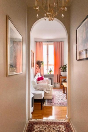 3 Lovely rooms in Helsinki center.